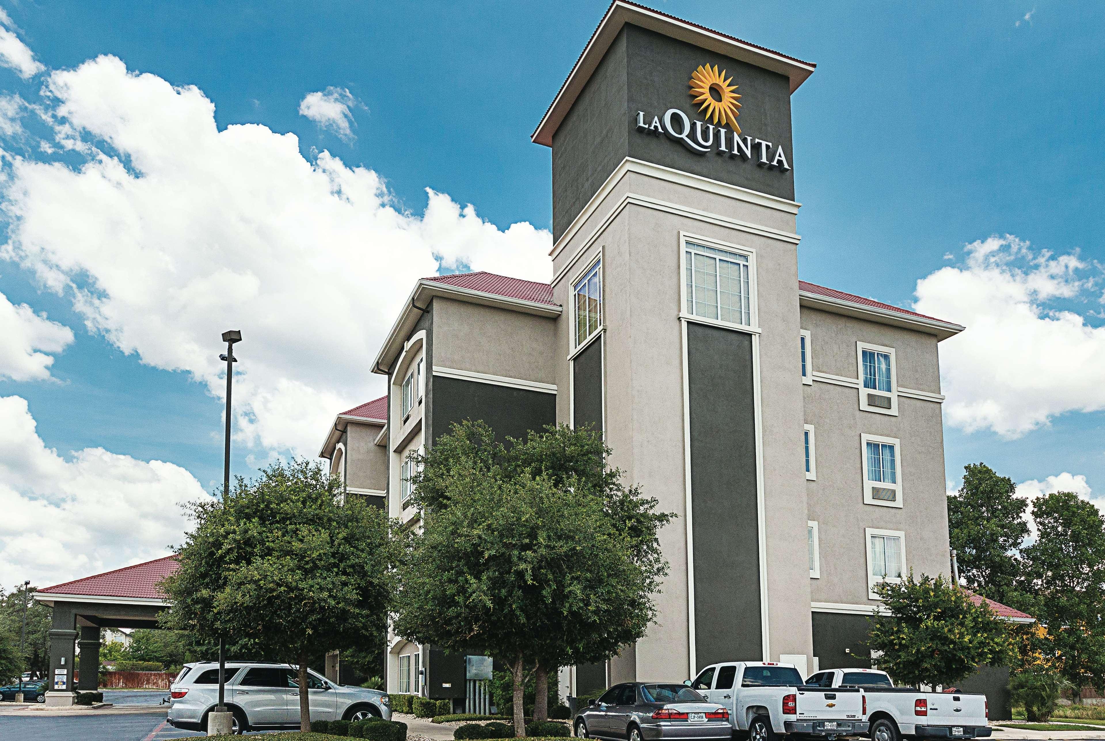 La Quinta By Wyndham San Antonio Northwest Hotel Exterior photo
